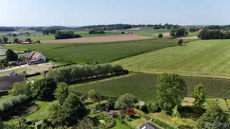 Huis te koop Anzegem: Grote woning met prachtig uitzicht en chalet