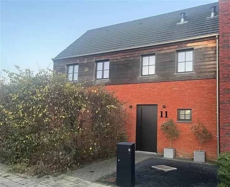 Huis Te Koop Kontich: Energiezuinige 4 Slaapkamers 210m²