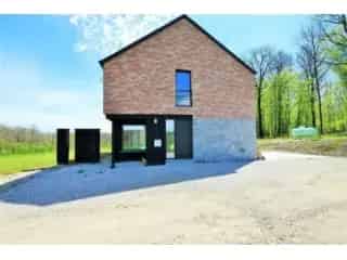 Villa te huur Boussu-en-Fagne 3 slaapkamers grote tuin