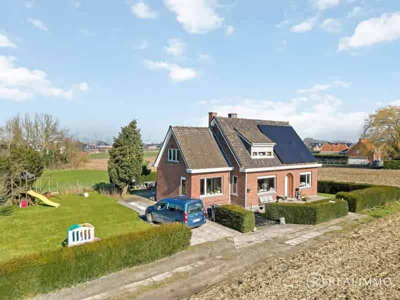 Eigendom aan de voet van de Kluisberg