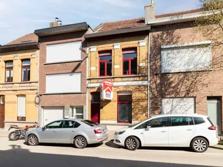Gezellige Rijwoning 3 Slaapkamers Deurne