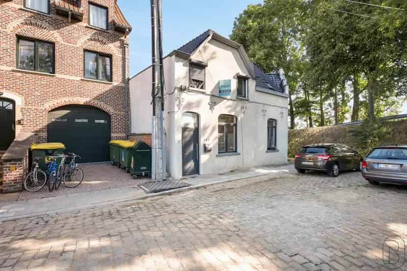 Huis te huur 3 slaapkamers grote tuin carport EPC C