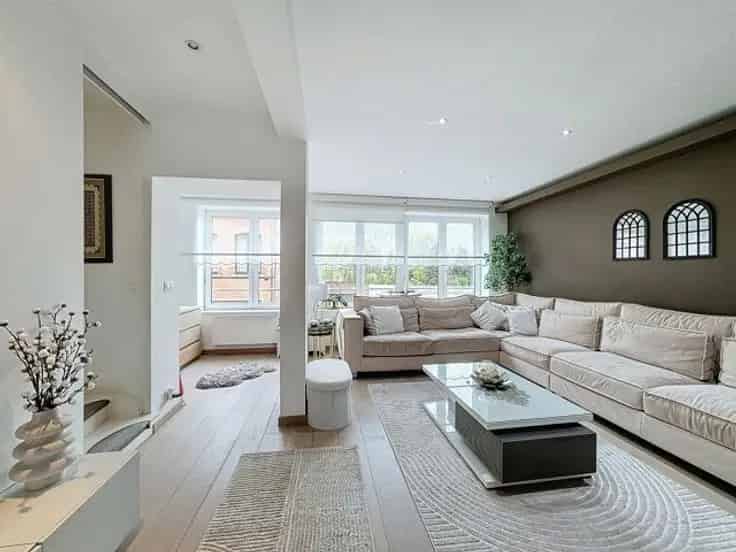 Gerenoveerde 3 Slaapkamers Woning Machelen 255m2