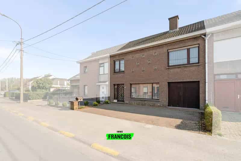 Ruime 4 Slaapkamers Te Renoveren Huis Zelzate