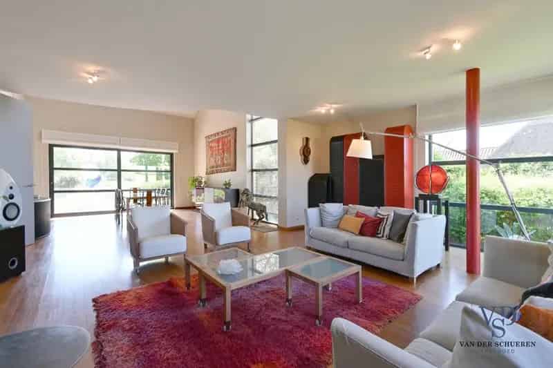 Exclusieve villa met weide (ca. 1 ha) en adembenemende vergezichten