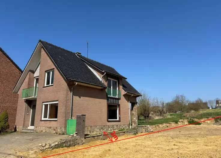 Lichtrijke Villa te Koop in Leefdaal Nabij E40