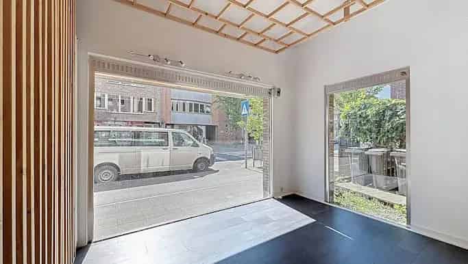 Handelspand te huur in Bredabaan 396, Brasschaat - Dewaele