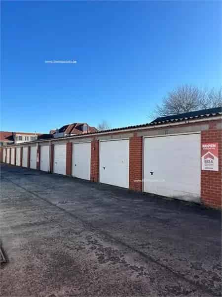 10 Garages te Koop De Panne 8 Verhuurd