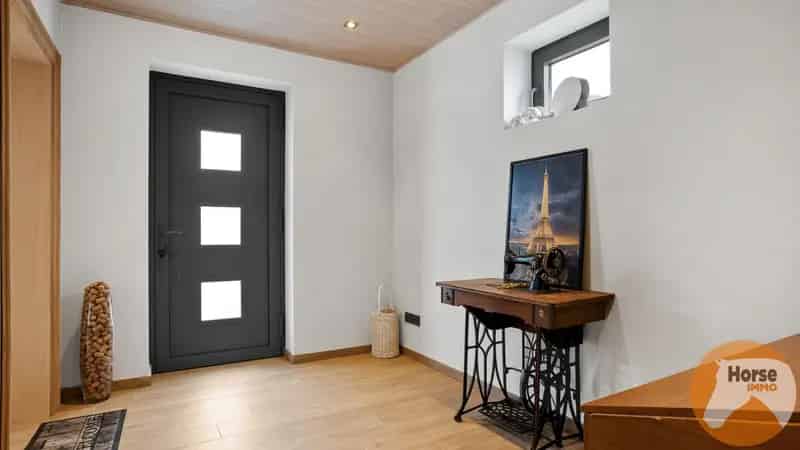 MOERBEKE Instapklare woning met weide en stallen