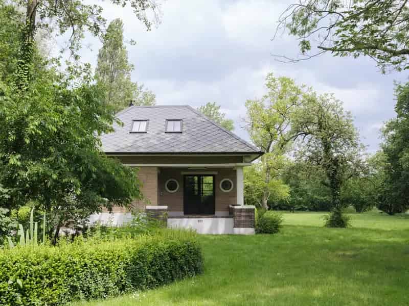 Huis te koop in Drongen: Art-déco parel aan de Leie