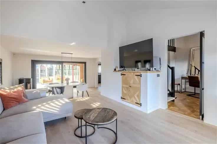 Huis Te Koop 3 slaapkamers 1000m²