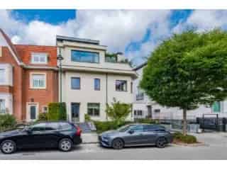 Villa te koop Sint Pieters Woluwe 460m2 5 slaapkamers gerenoveerd