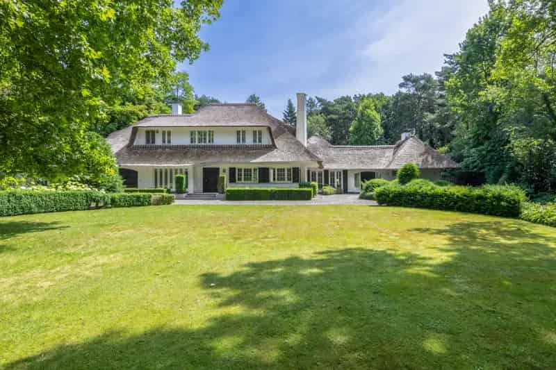 Huis te koop Schilde: Luxe villa 3750m²