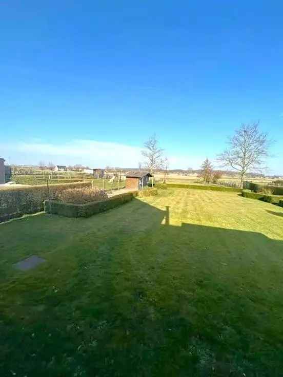 Villa Te Koop 3 slaapkamers Rustige ligging Grote tuin