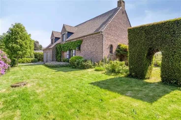 Klassieke Villa te Koop Kontich