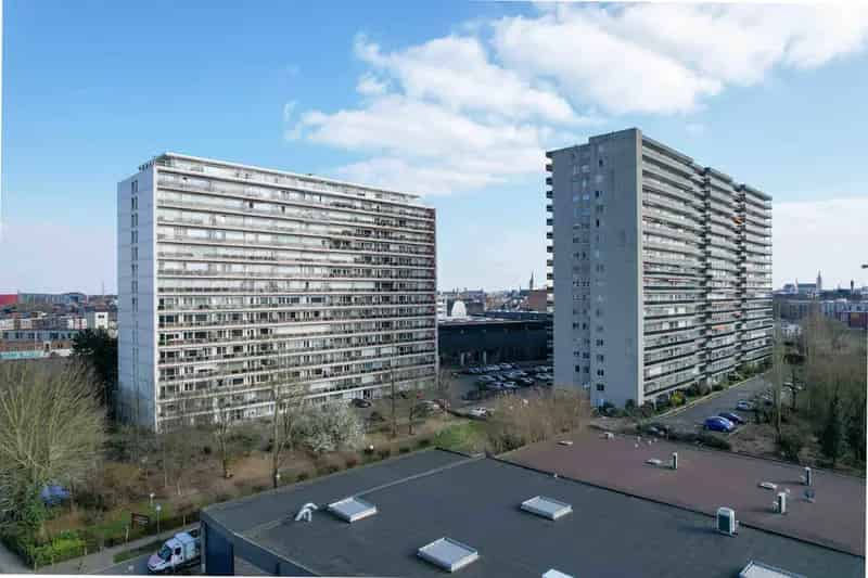 Lichtrijk appartement 3 slaapkamers te koop