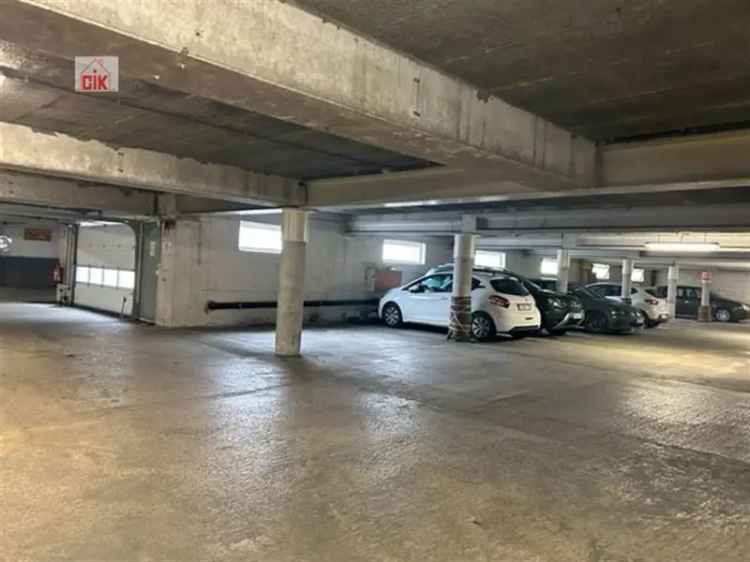 Aankoop parkeerplaatsen in Antwerp met 32 autostaanplaatsen