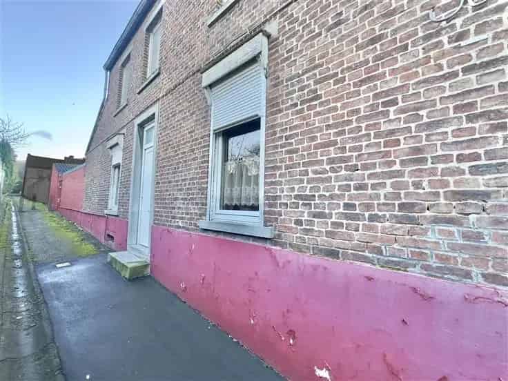 Huis te Koop Souvret 2 slaapkamers 155m2 Werkplaatsen Tuin