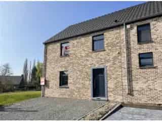 Huis te koop Frasnes-lez-Anvaing 141m² 3 slaapkamers PEB A