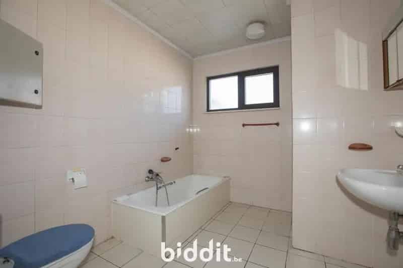 Te renoveren woning 4 slaapkamers nabij Sint-Baafskouterpark Gent