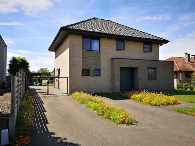 Ruime Moderne Woning te Koop Mol-Sluis