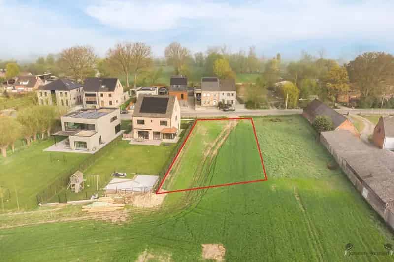 Bouwgrond te koop 895m² met open zicht Lokeren
