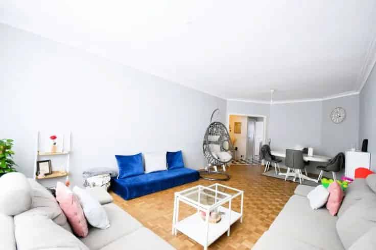 Appartement te Koop 2 slaapkamers Nabij Metro en Park