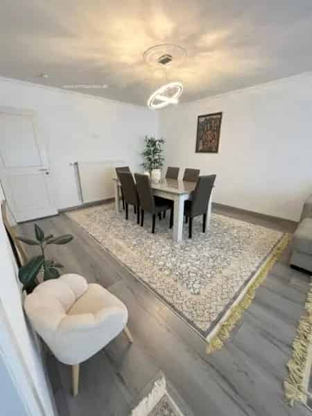 Appartement te koop Sint-Niklaas 2 slaapkamers garage