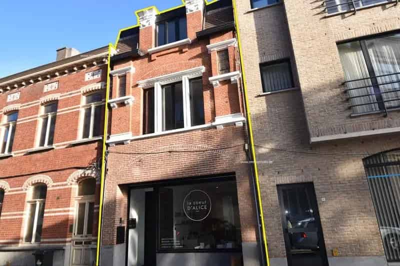 Handelspand met Appartement te koop Zottegem