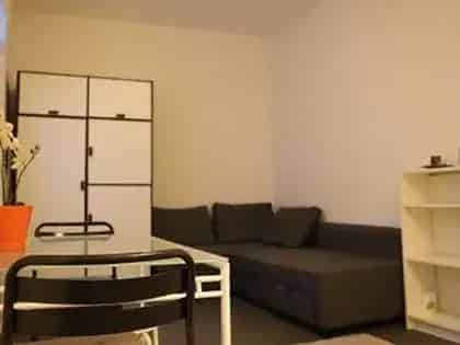 Knus Studio Appartement Nabij Metro in Brussels Historisch Centrum