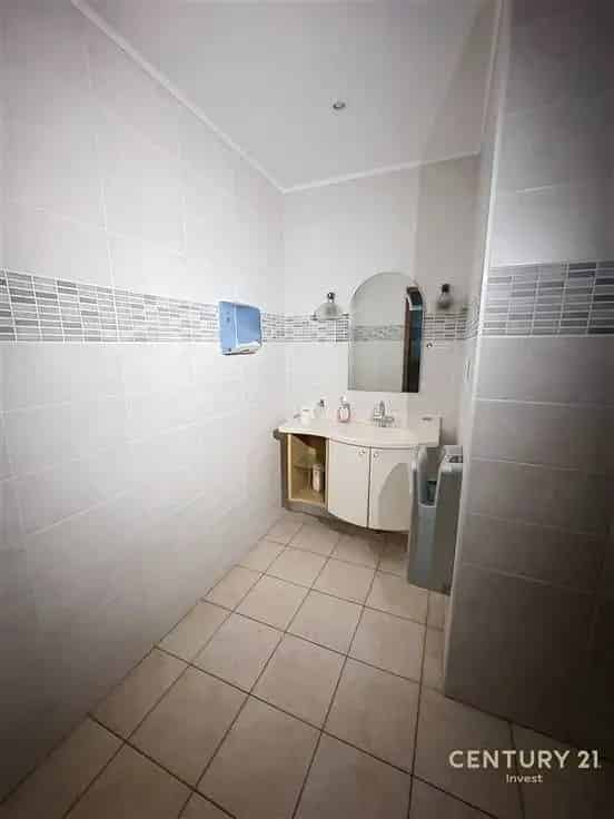Handelspand met Appartement te Berchem-Sainte-Agathe