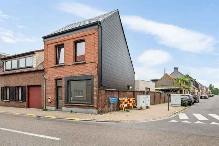Energiezuinige Halfopen Woning te Kapellen