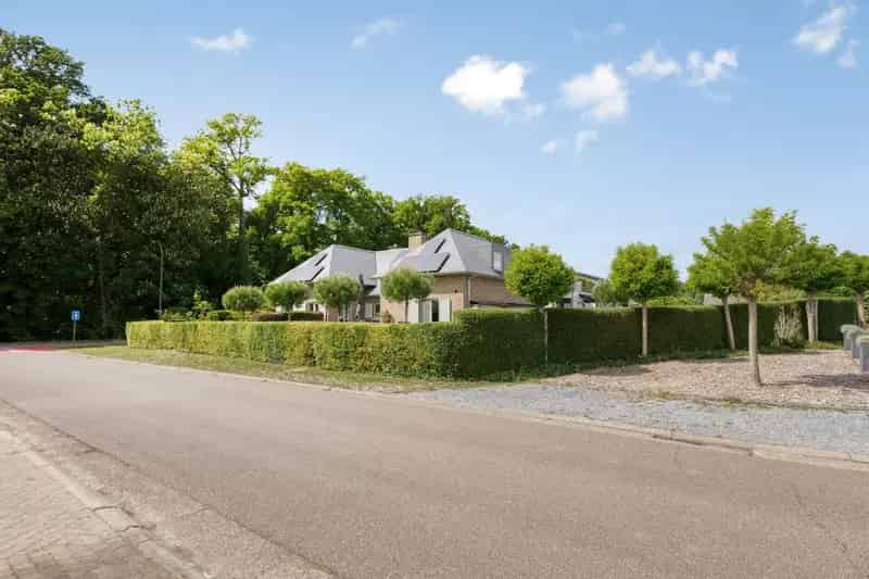 Huis te huur Munsterbilzen: Ruime woning met authentieke elementen