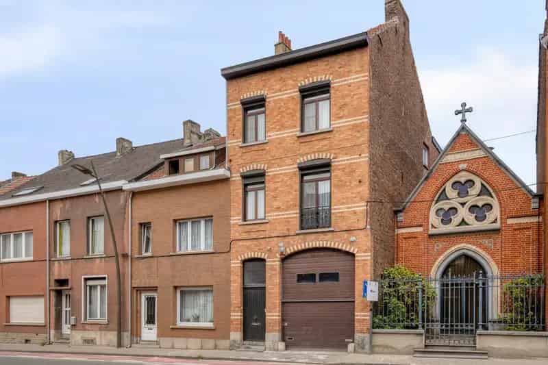Herenhuis te Halle met grote tuin en 4 slaapkamers