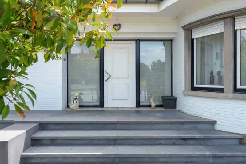Villa te koop Ninove 6 slaapkamers kantoor loods tuin
