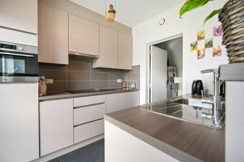 Huis te huur 3 slaapkamers tuin carport zonnepanelen