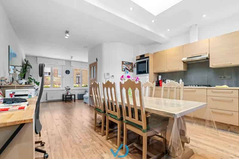 Instapklare woning met garage te Ieper