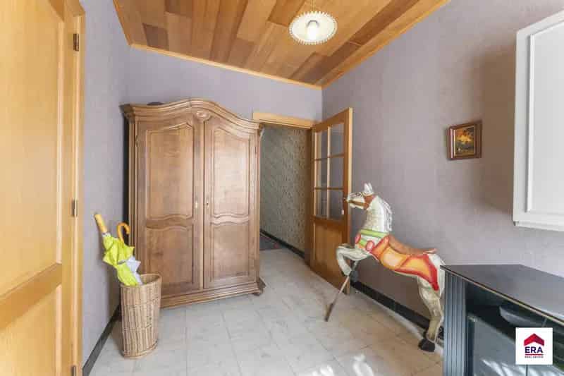 Huis te koop Aarsele: 4 slaapkamers, tuin en 2 garages