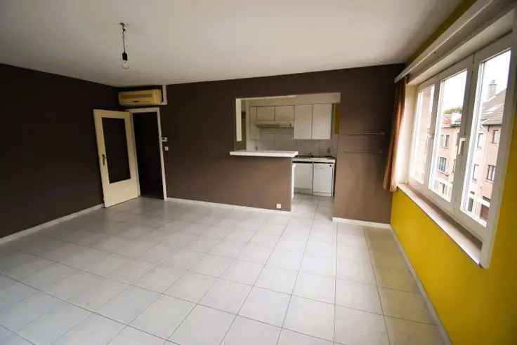 Appartement 1 slaapkamer te koop met bureel en autostaanplaats