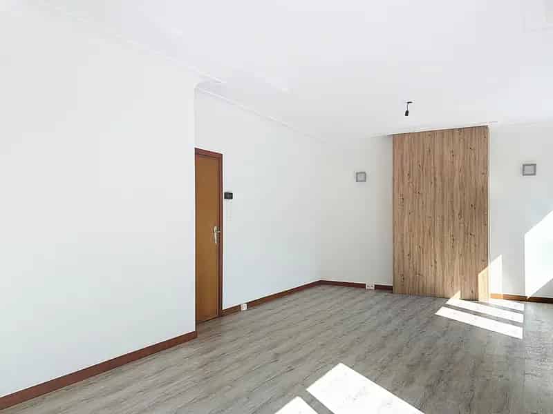 Gerenoveerde gezinswoning 3 slaapkamers te huur