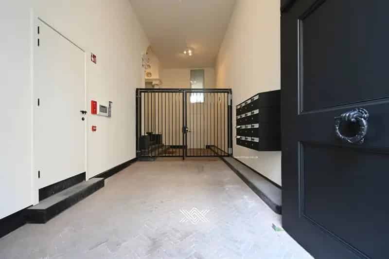 Opbrengsteigendom Gent: 382m² Multifunctionele Ruimte in Stadspaleis