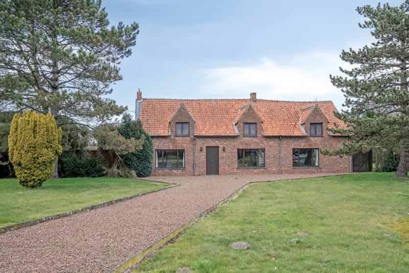 Huis te huur Laarne Overmere: Charmante hoeve te renoveren
