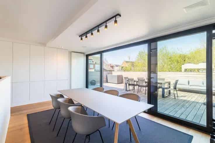 Duplex Hove: Luxe en Rust in Dorpshart
