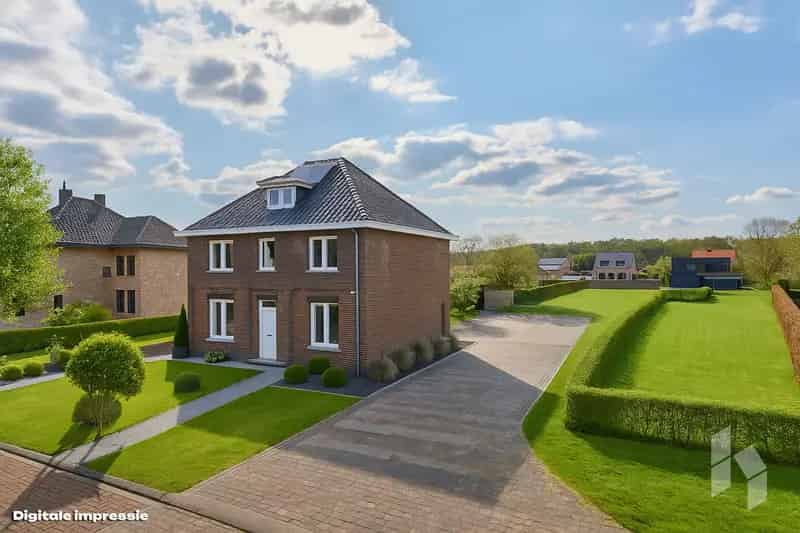 Huis te koop: Ruime woning 205m² met 3 slaapkamers en 2 badkamers