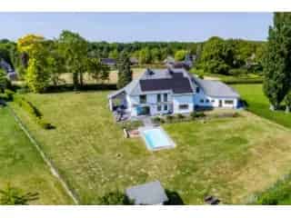 Huis te koop Nandrin 395m² 5 slaapkamers Zwembad Zonnepanelen