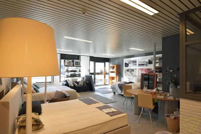 Handelspand Eeklo Centrum: Ruim en Goed Zichtbaar