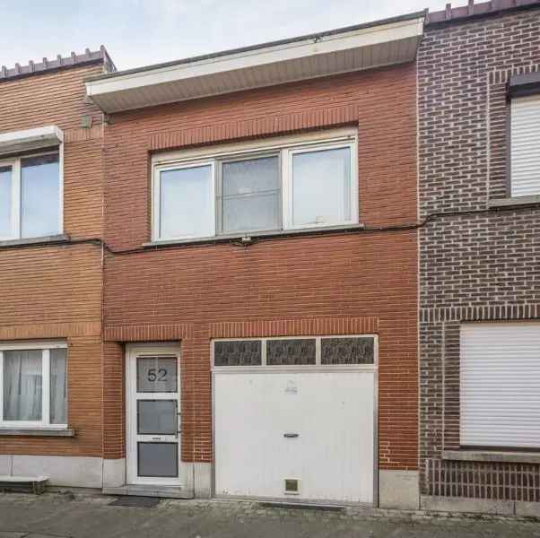 Woning met garage, dicht bij station