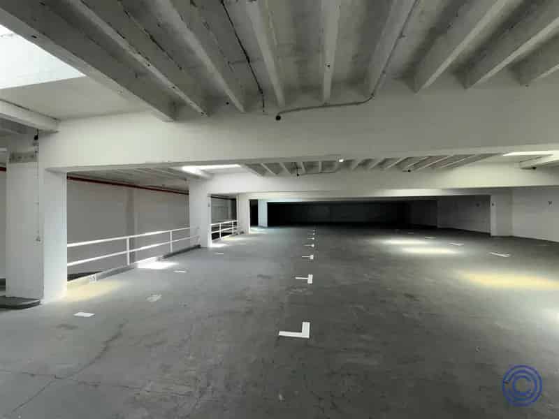 Garageplaats te huur in Antwerpen - Ruime plaatsen - Laadstations