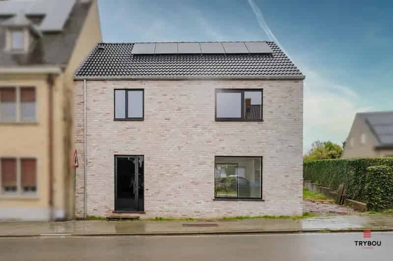 Ruime Nieuwbouwwoning te Koop nabij Poperinge