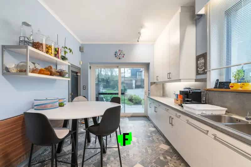 Karaktervolle woning met 7 slaapkamers te Zottegem
